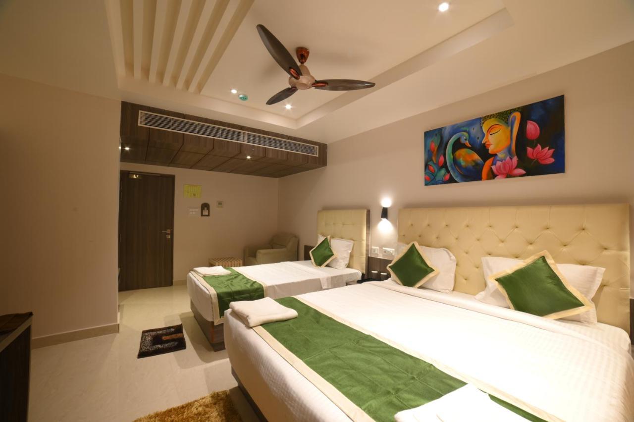 Hotel Bipasha Port Blair Exteriör bild
