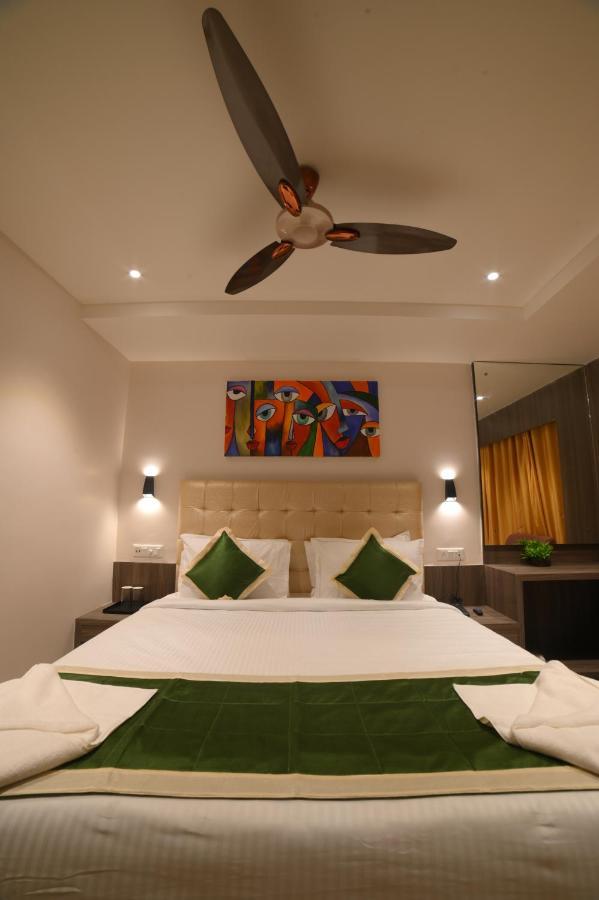 Hotel Bipasha Port Blair Exteriör bild