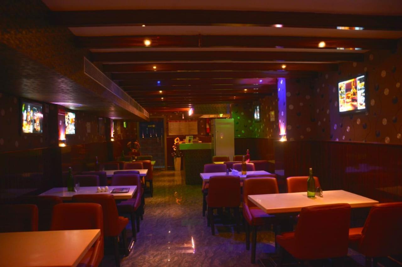 Hotel Bipasha Port Blair Exteriör bild
